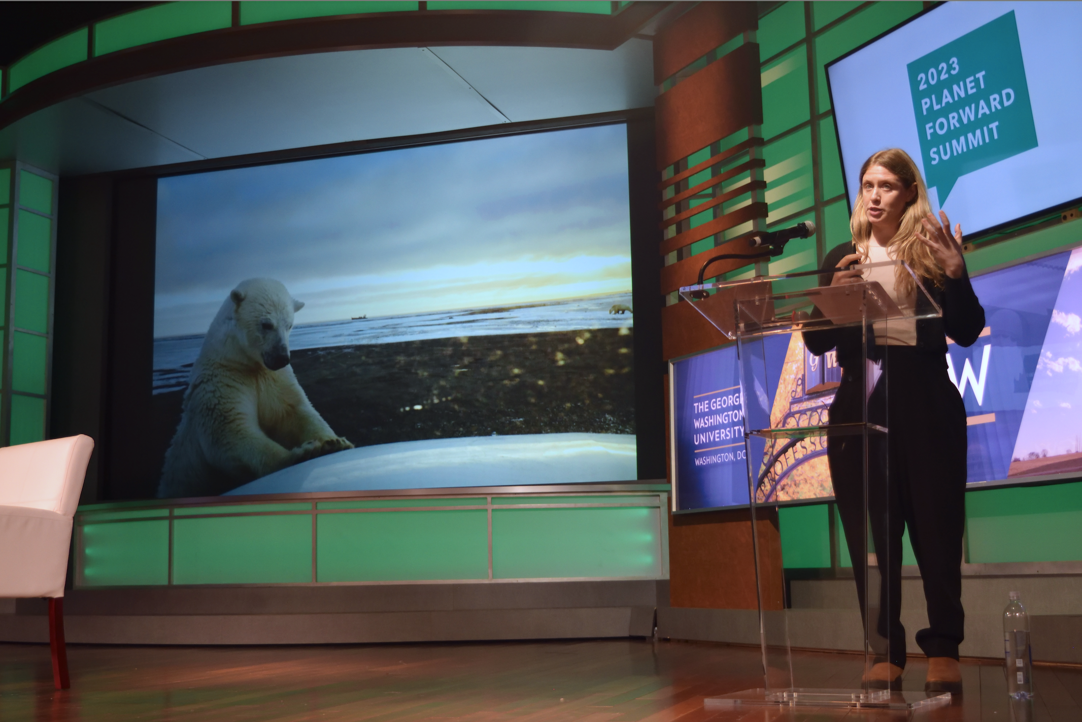 Katie Orlinsky, National Geographic Contributing Photographer, discussed the impacts of climate change on caribou populations across the arctic and the people who depend on them. 
