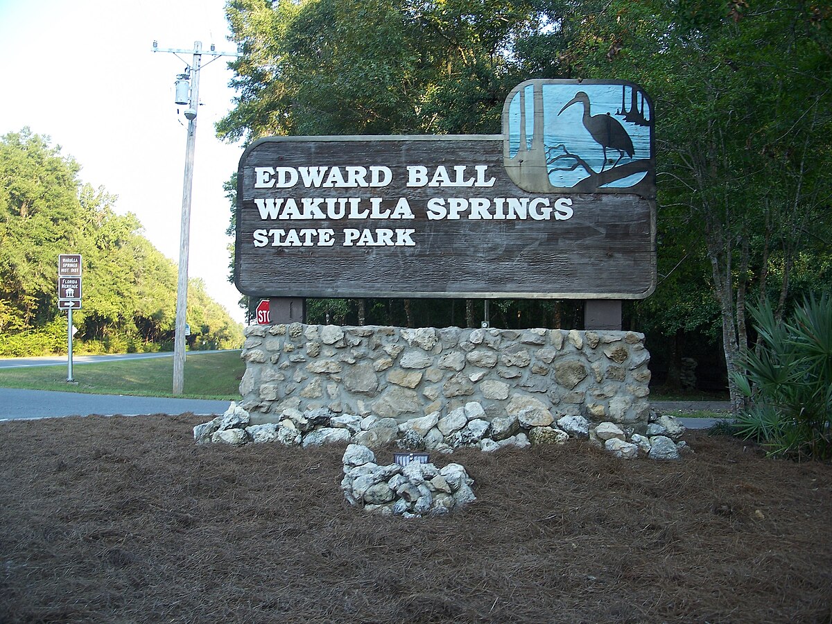 A sign for Wakulla Springs State Park.